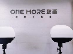 -变画·发型STUDIO
