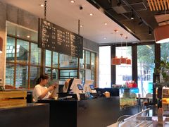 -Dough&Joe团憩(瑞虹天地月亮湾店)