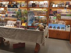 -西西弗书店&矢量咖啡(凯德晶萃广场店)