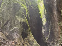 -龙水峡地缝景区