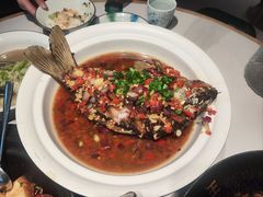 香酥大鲫鱼-费大厨辣椒炒肉(通州万达店)