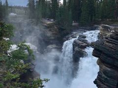 -阿萨巴斯卡瀑布观景点