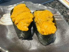 海胆军舰-沼津魚がし鮨(御殿場アウトレット店)