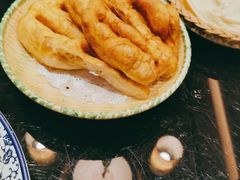 -东口码头·烧鸽子·鱼头泡饼·地方菜(金鹰悦城店)
