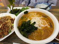 -金家小金碗云南过桥米线