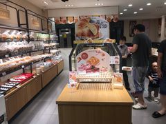 面包甜点陈列柜-仟吉KenGee(汪家墩店)