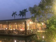 -花溪雨·森林餐厅(石基店)