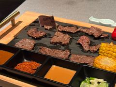 -左庭右院鲜牛肉火锅黑金店(陆家嘴中心店)