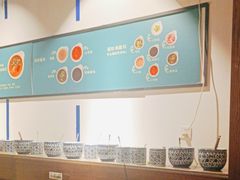 -尚尚仙·酸汤猪手·猪肚鸡火锅(华联万柳购物中心店)