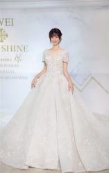 -LOVE SHINE婚纱·红鼎庄龙凤褂·妈妈装定制