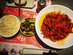 -龙巢盱眙龙虾·牛蛙·烧烤宵夜(八卦岭店)