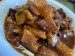 土豆烧牛腩-华春餐馆(鱼山路店)