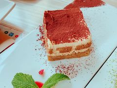 -必胜客(上海新南方商城PH店)