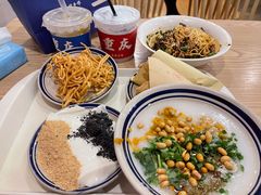 -正南齐北·老街糯米团(洪崖洞店)