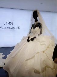 -MISS MIA 婚纱品牌馆