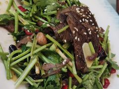 香菜拌牛肉-老幺泉水鸡