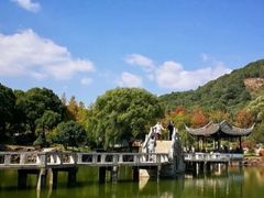 -灵岩山风景区