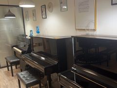 -梅纳·钢琴声乐架子鼓Mena Music(双井店)