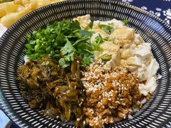 豆花米线-滇道云南特色料理(康定路店)