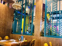 -黄泥岗·地道湖北菜(奥特莱斯店)