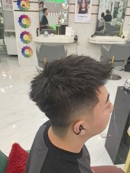 -秦·专注剪发