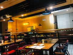 大堂-老城区炭火牛蛙锅(国展中心店)