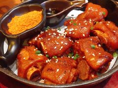 个旧烤猪蹄-云海肴·汽锅鸡·云南菜(苏州中心店)