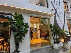 -Mark&Mars Restaurant