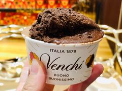 -VENCHI 闻绮(上海佛罗伦萨小镇店)