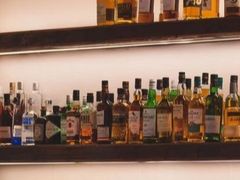 -Hideout Hookah Lounge·隐觅地