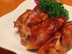 酱猪蹄-橄榄季酒店