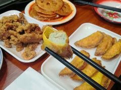 -爆炸头阿姨小四川正宗川味小吃(无任何分店)