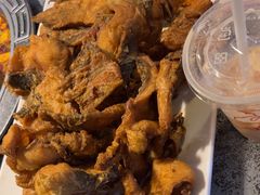 -八次方巴乡石锅鱼·金海湖水库活鱼(谷丰东路店)