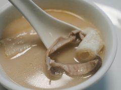 -煲王粤菜餐厅(中侨中心店)