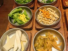 -银米·云南传统过桥米线(双廊黑金冠店)
