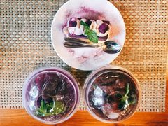 -Chom Cafe and Restaurant