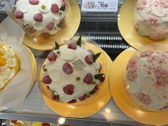 -花花卷卷·鲜食蛋糕(静安久光百货店)