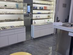 -视野联行眼镜·蔡司·控优点授权(长白万象汇店)