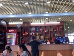 大堂-双月饭店·20年老字号(新村店)