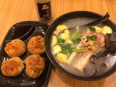 大骨头粉丝汤-小杨生煎(香港名都店)