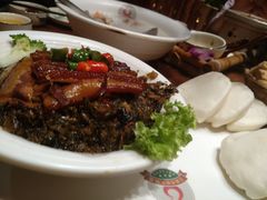 -老滇山寨•云南特色菜•地方菜•民族风情歌舞表演(金碧店)