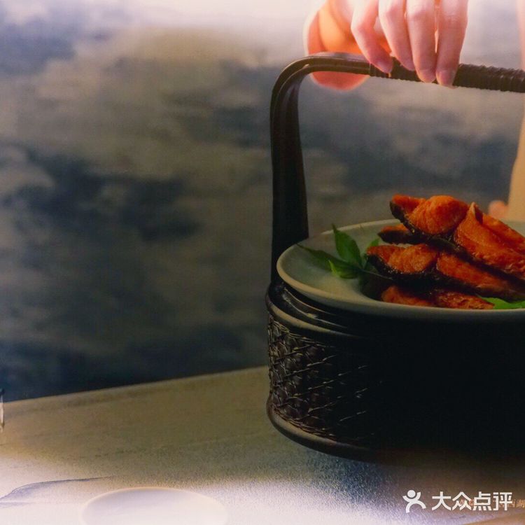 乾隆钦点绍氏酥鱼，带你酥香绍兴美食