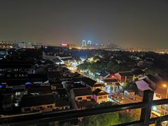 -顽啤熊·酒客酒馆(苏城夜景必选店)