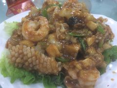 -六和聚传统烤鸭.天津菜(和平店)