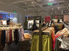 -URBAN REVIVO(北京斯普瑞斯奥特莱斯店)