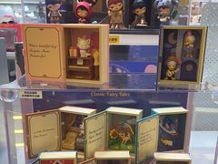 -泡泡玛特POPMART(蓝色港湾店)