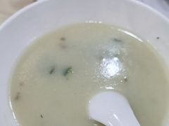 咸粘粥-张吉祥花椒肉火烧(老潍县美食城店)