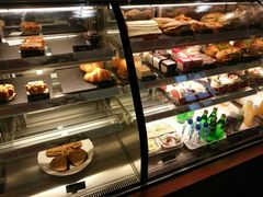 面包甜点陈列柜-星巴克臻选(嘉定疁城国际店)