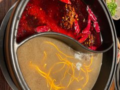 -郑记·古法黑砂锅串串(龙泉店)