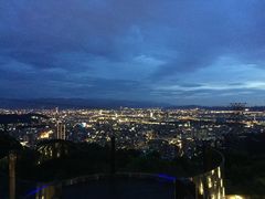 -草山夜未眠景观餐厅